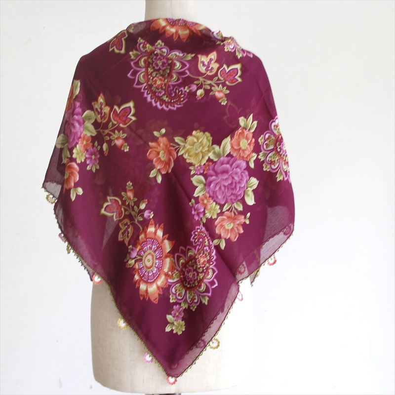 トルコの伝統手芸・レース編みのオヤスカーフかぎ針編みのトゥ・オヤ花模様とペイズリー　赤紫