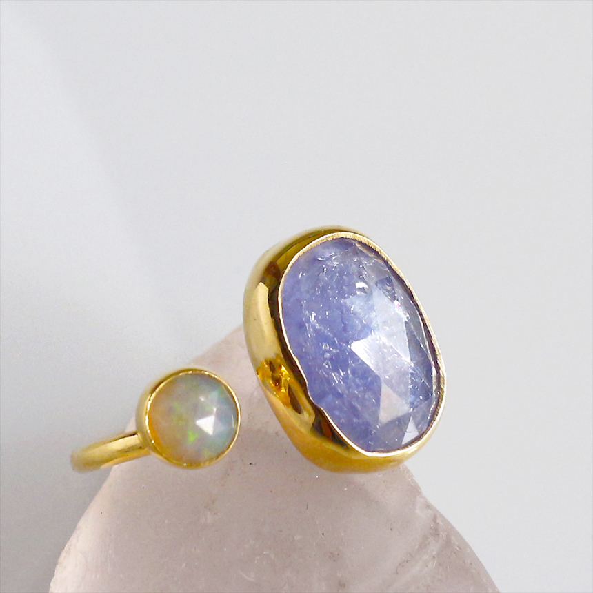 タンザナイトとオパール　フォークリング  18KGF 天然石 トルコジュエリー２ストーン シルバーリング