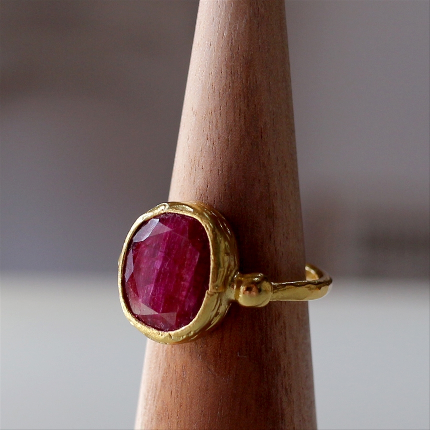 アルサメイア ルビーオーバルリング 天然石22Kゴールドプレーテッド トルコジュエリー