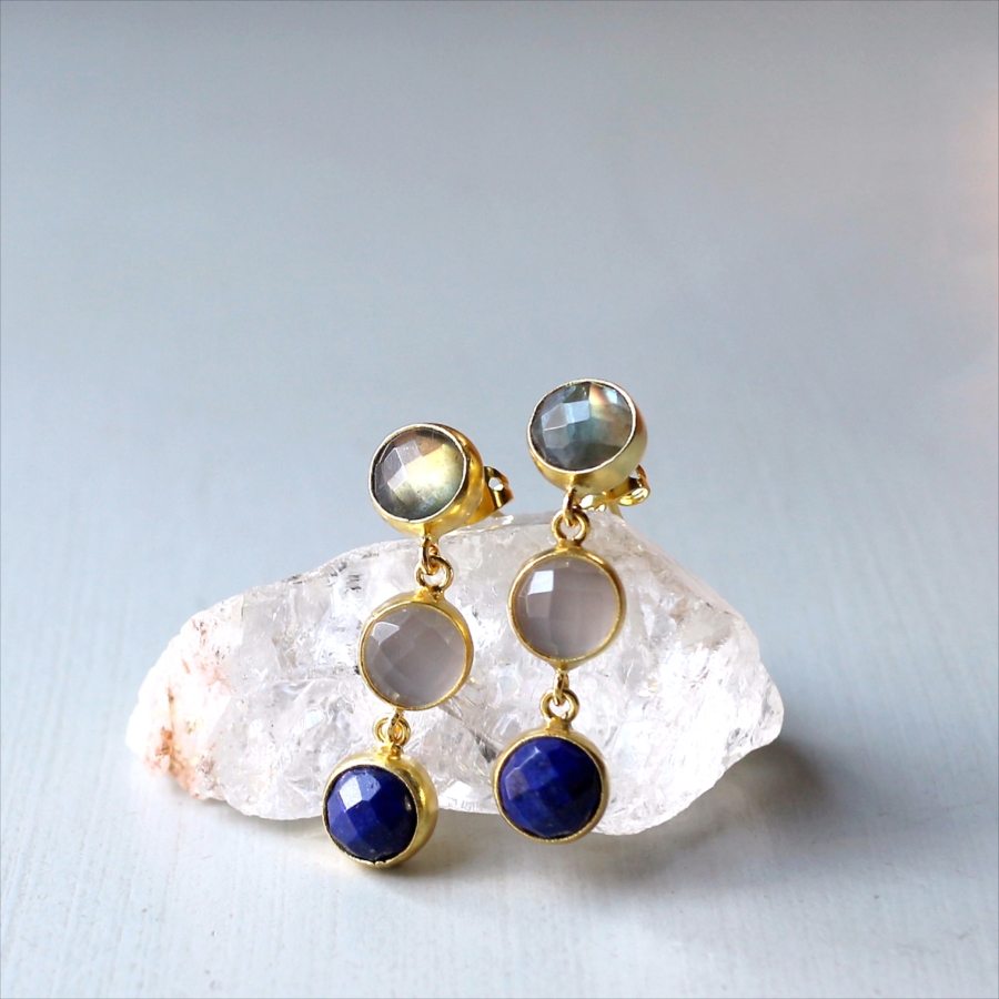 トリプルドロップピアス　ラブラドライト×ホワイトカルセドニー×ラピスラズリ 天然石 22KGP アルサメイア トルコジュエリー