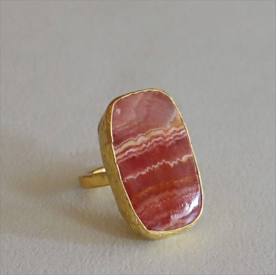 ロードクロサイト 大粒リング アルサメイア 天然石 22kゴールドプレーテッド トルコジュエリー カラーストーン
