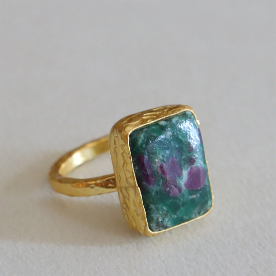 ルビーインゾイサイト リング アルサメイア 天然石 22kゴールドプレーテッド トルコジュエリー カラーストーン