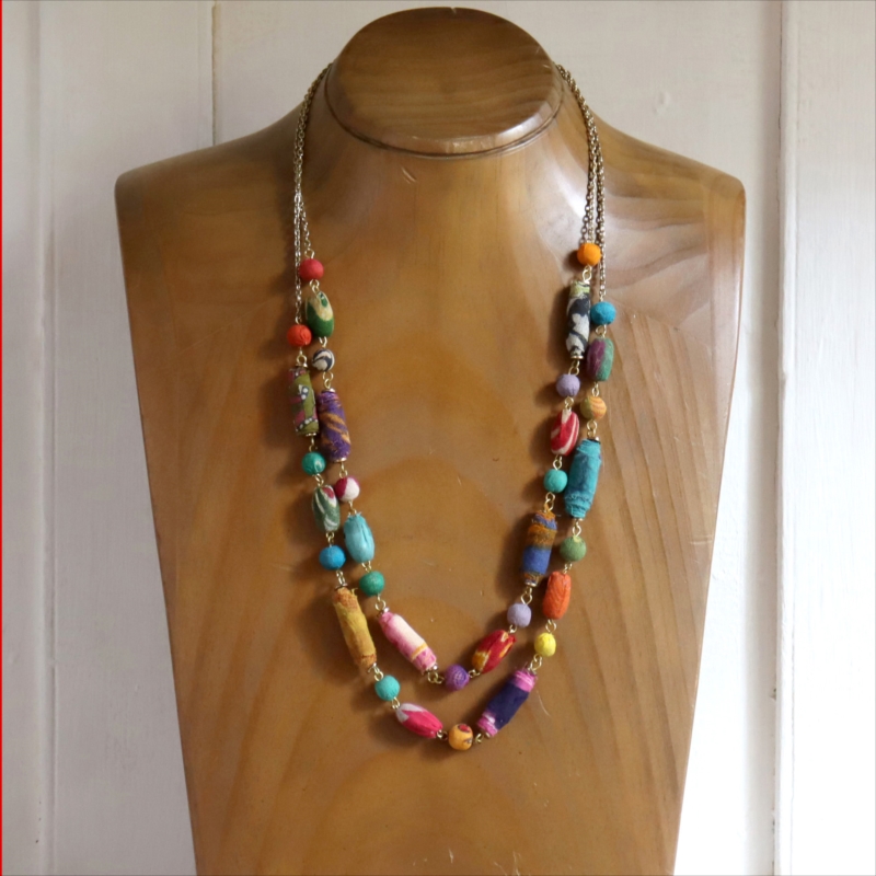 リサイクルサリービーズ　2連ネックレス カラフルな手作り布ビーズ　１点もの