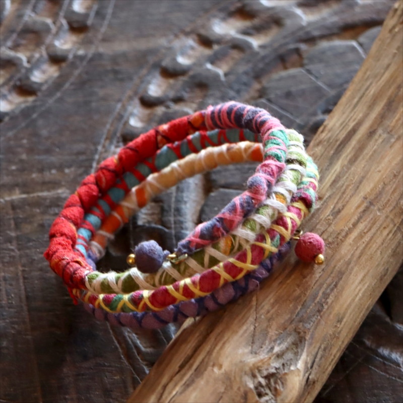 リサイクルサリー スパイラルバングル インド 手作りブレスレット