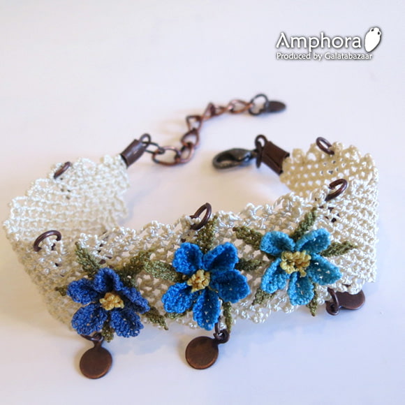 イーネ・オヤ刺繍針で作る繊細なレースブレスレット/３色の小花