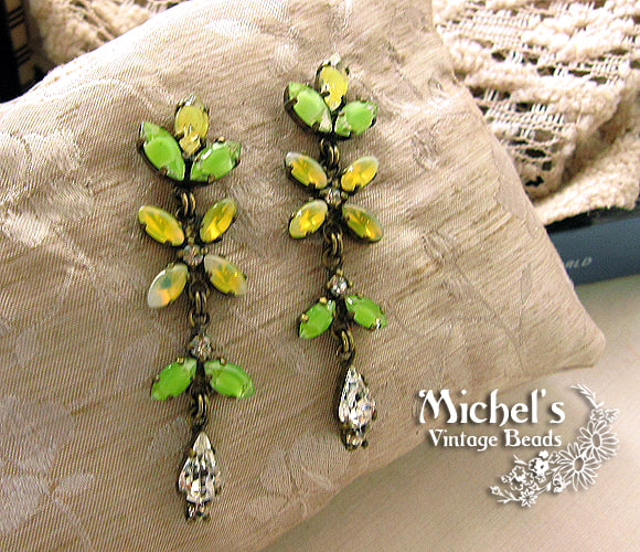 Michel's Vintage Beads　Earing Navetteヴィンテージビーズピアス・ナヴェット