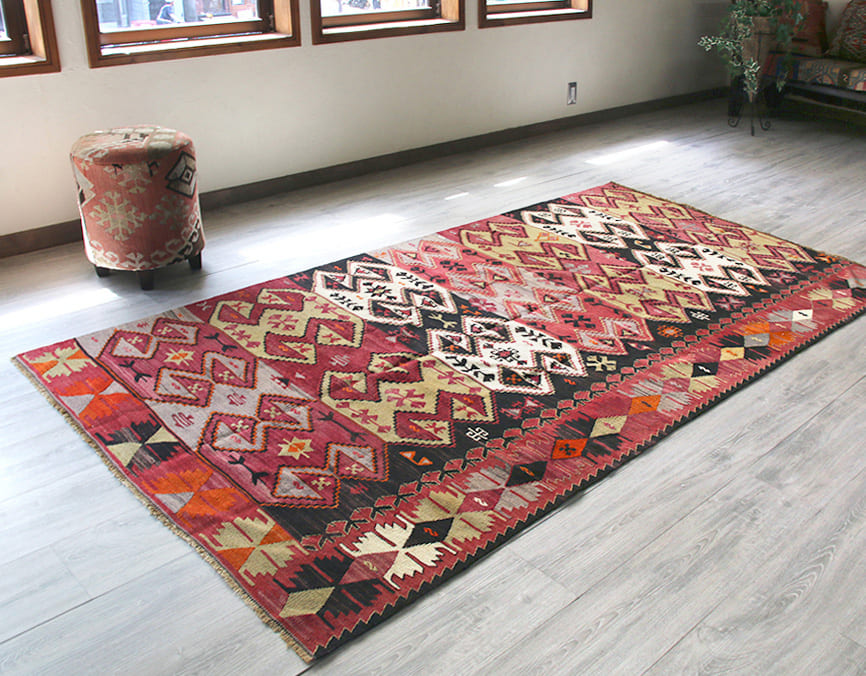 Emirdag Kocboyunuzu Kilim