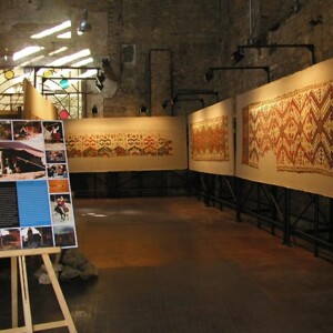Kilim Exhibition in Topkapi　アンティークキリムの展示